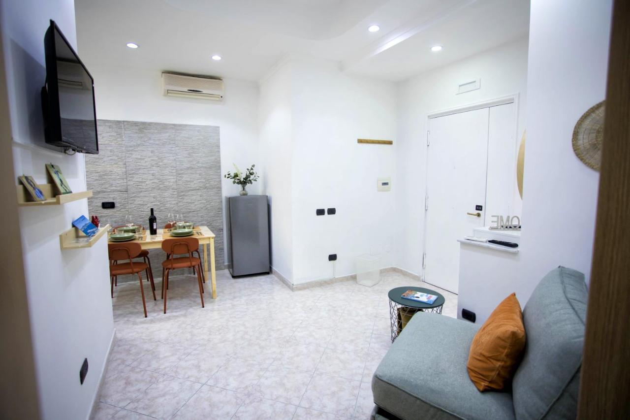 Casa Pelusa: Apartment Near Maradona Murales Napels Buitenkant foto